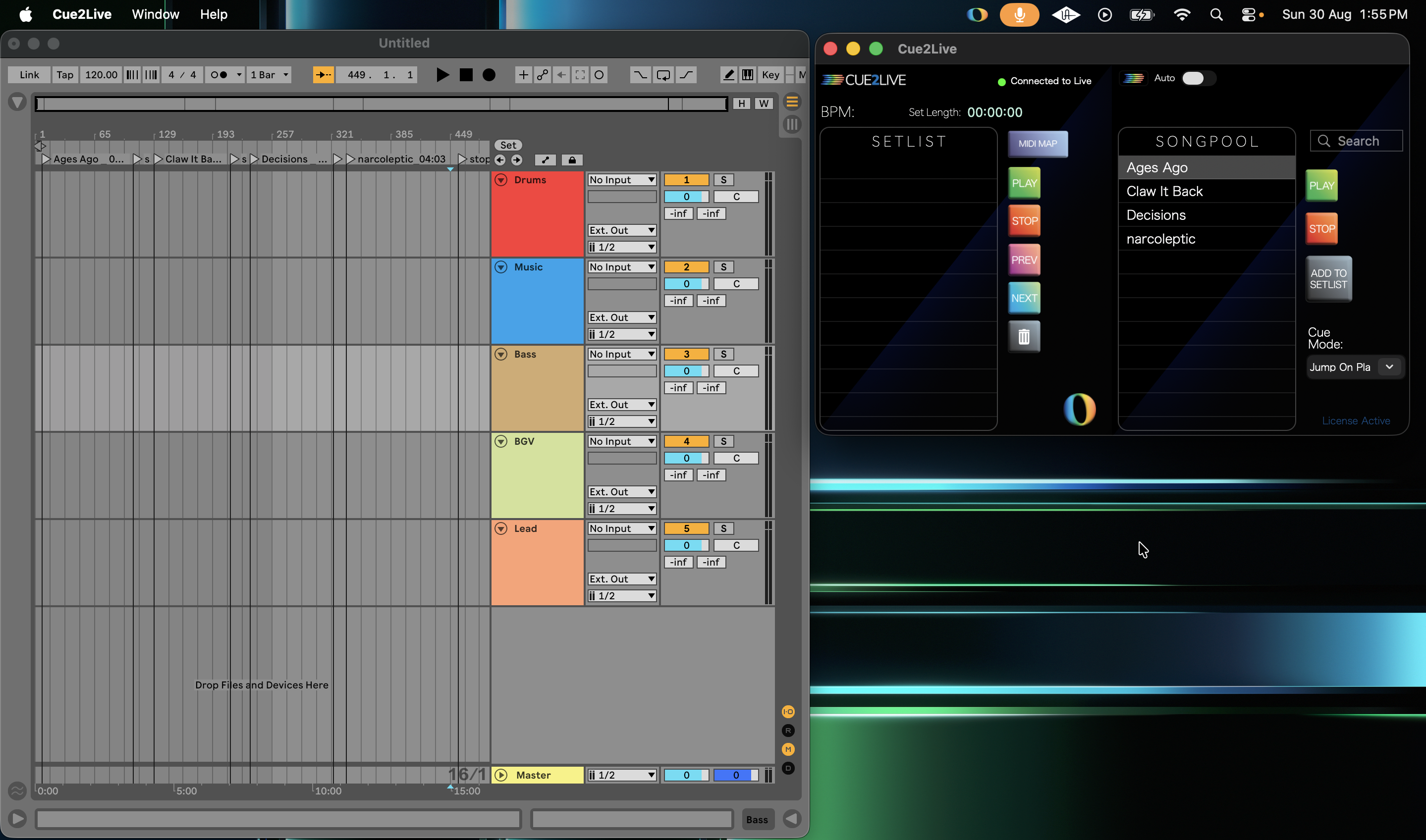 Cue2Live during playback, showing the running song and remaining time